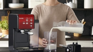 Amazon tira el precio de esta cafetera automática: ahora puede ser tuya casi a mitad de precio