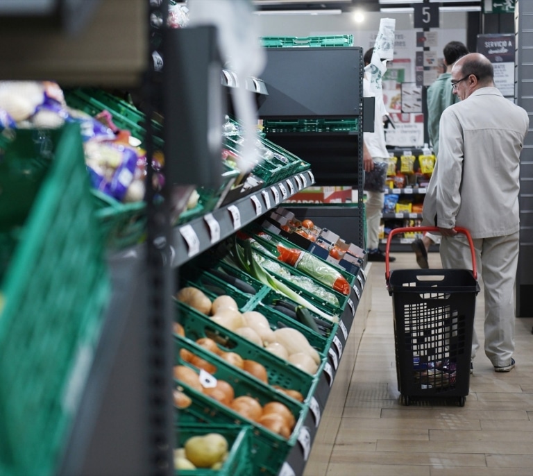 La patronal de Dia y Mercadona prevé subidas de precios para adoptar la norma europea de envases