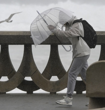 De la borrasca Ciarán a una ciclogénesis explosiva, lluvia y viento en [...]