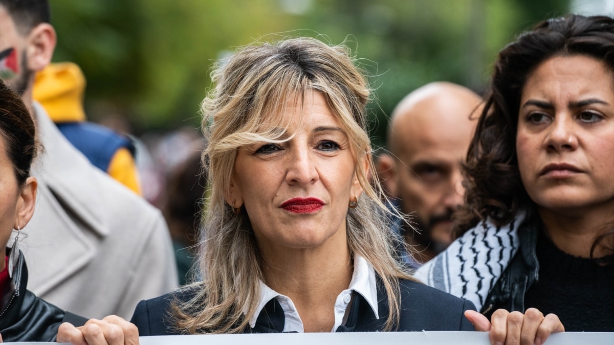 La vicepresidenta segunda del Gobierno y ministra de Trabajo y Economía Social en funciones, Yolanda Díaz, participa en la manifestación en apoyo a Palestina, a 29 de octubre de 2023, en Madrid.