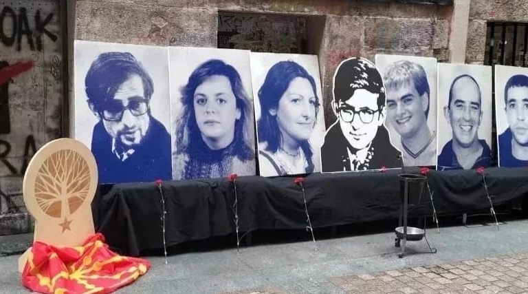 La nueva 'kale borroka' toma la calle para 'reivindicar' la memoria y 'lucha' de ETA