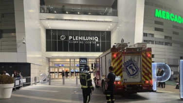 Desalojan el centro comercial Plenilunio de Madrid por un incendio en la cocina de un restaurante