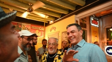 La noche de Pedro Sánchez en el Lemon Rock de Granada con Miguel Ríos y Los Planetas