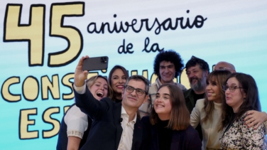 Bolaños realza el método de los 'padres' de la Constitución: "Fueron valientes"