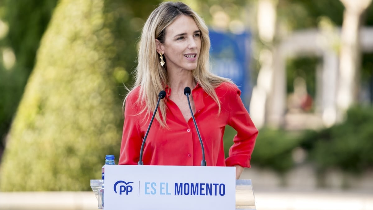 La diputada y candidata número 6 al Congreso de los Diputados por Madrid, Cayetana Álvarez de Toledo, durante un encuentro de campaña para las elecciones del 23J