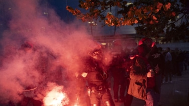 Tres detenidos tras una batalla campal entre aficionados del Benfica y la Real Sociedad