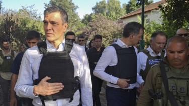 "Estamos sobrecogidos": Sánchez visita un kibutz atacado por Hamás