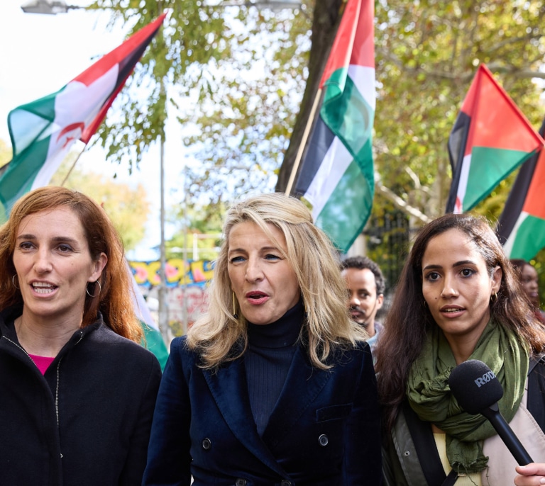 Presencia fugaz de Yolanda Díaz en la manifestación a favor de la autodeterminación del Sáhara Occidental