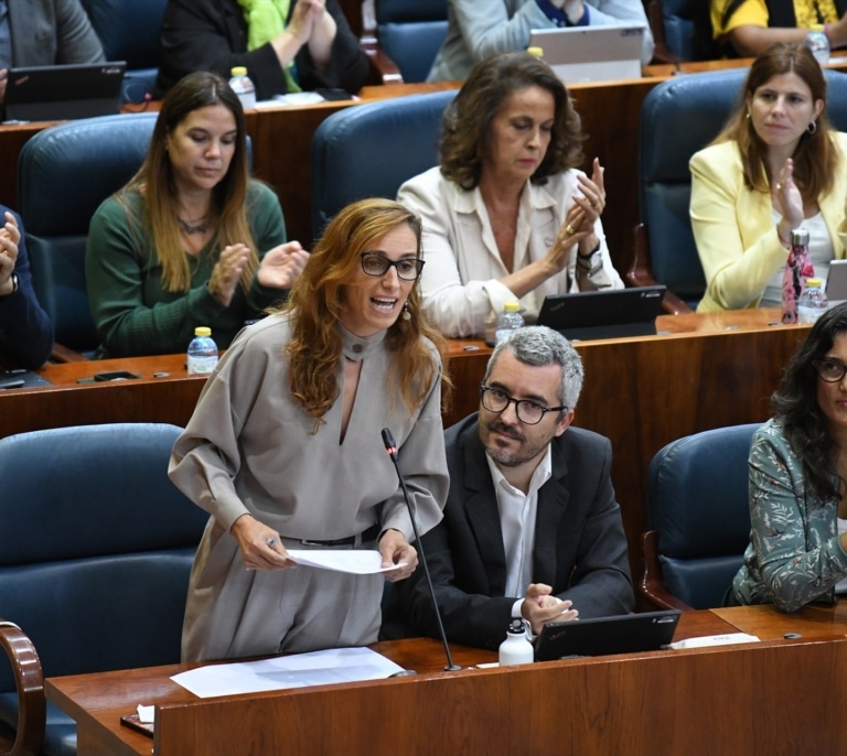 Sectores de Más Madrid apuntan a Manuela Bergerot como recambio de Mónica García si asume Sanidad