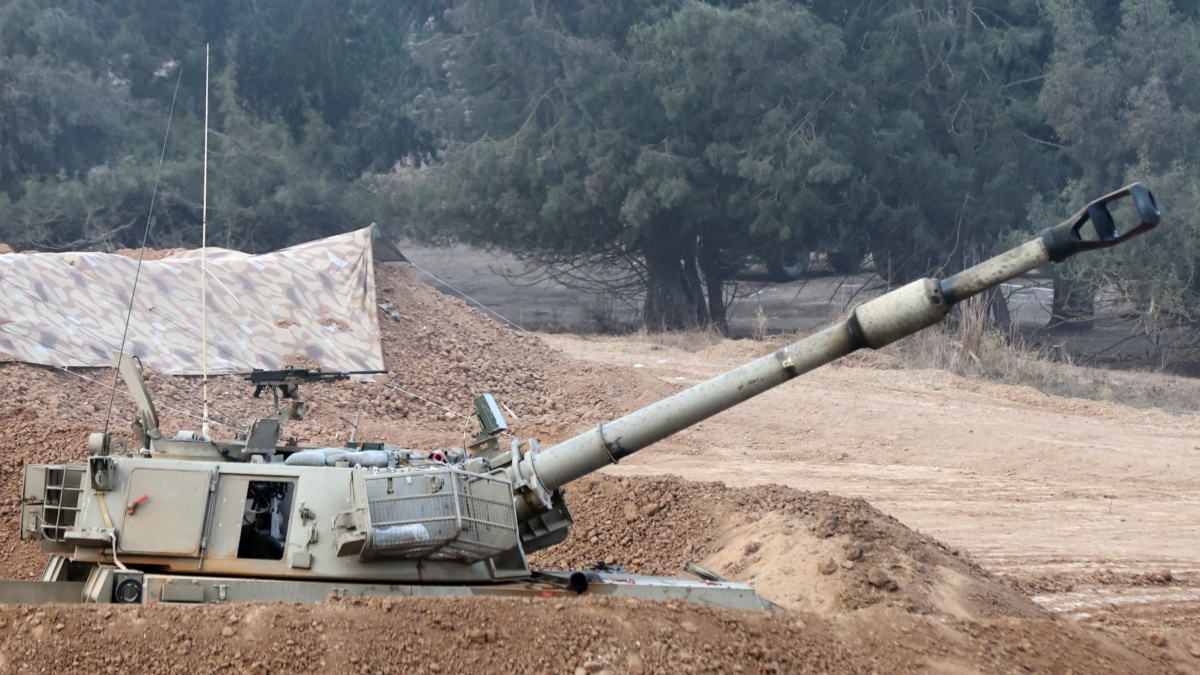 Artillería israelí cerca de la Franja de Gaza