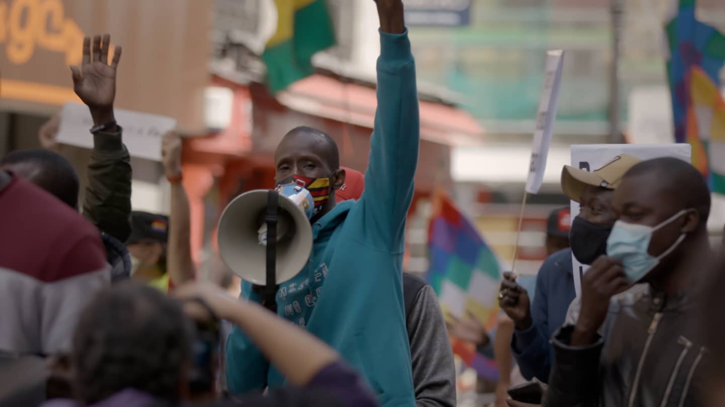 Serigne, de icono antirracista de Podemos a los Emmy: “Me ha decepcionado la izquierda”