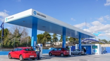 Cepsa revienta el mercado comprando las gasolineras low cost Ballenoil