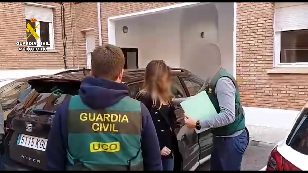 La UCO ha detenido a la mujer que había denunciado a Cándido Conde-Pumpido Jr. en Málaga por una petición de Brasil