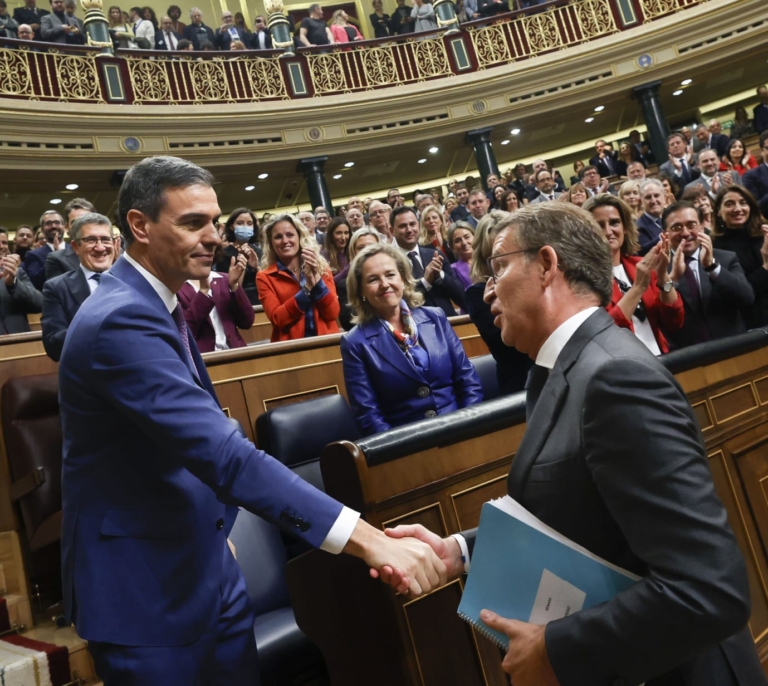 Sánchez y Feijóo abordan con escepticismo su reunión en el Congreso