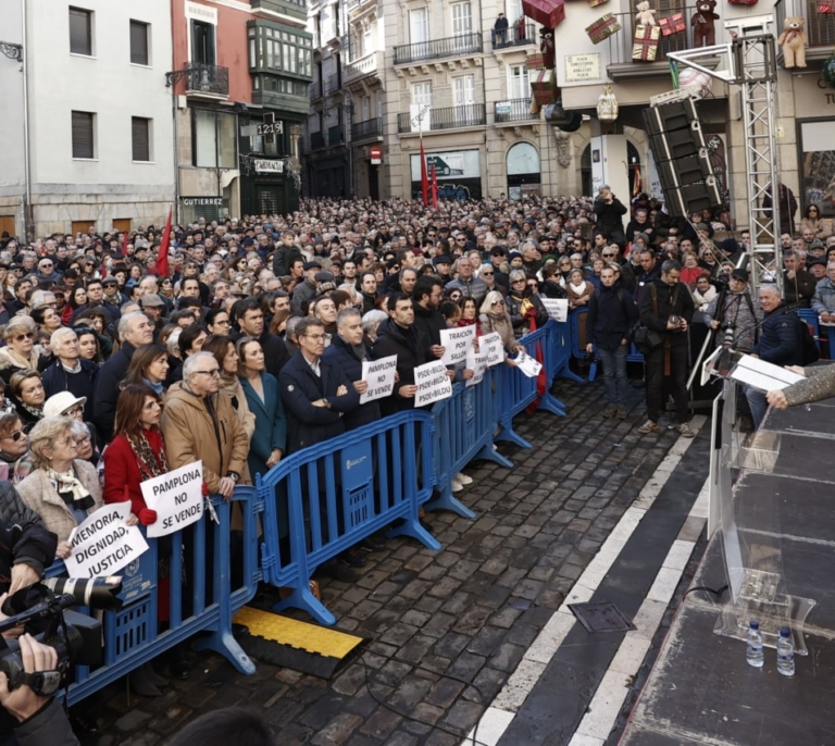 La aún alcaldesa de Pamplona, a Sánchez: "Eres lo peor que le ha pasado a este país, lo peor"