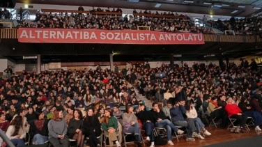 Los críticos con Bildu descartan "hoy por hoy" presentarse a las elecciones pero no en el futuro