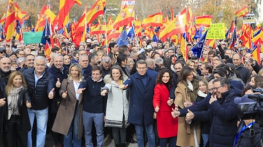 Feijóo advierte a Sánchez: "No se negocia en la clandestinidad la democracia de España"