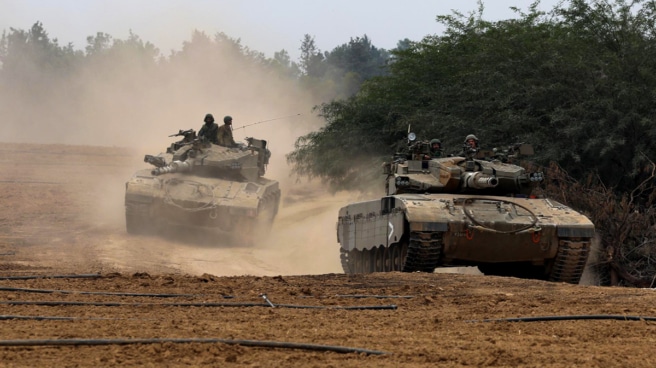 The Israeli army advances to the south of the Gaza Strip