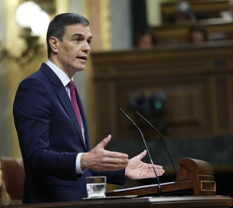 Sánchez acepta reunirse con Feijóo el viernes en el Congreso: "Para usted la perra gorda"