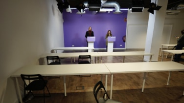 Sumar contraprograma a Podemos y 'vacía' de periodistas su sala de prensa