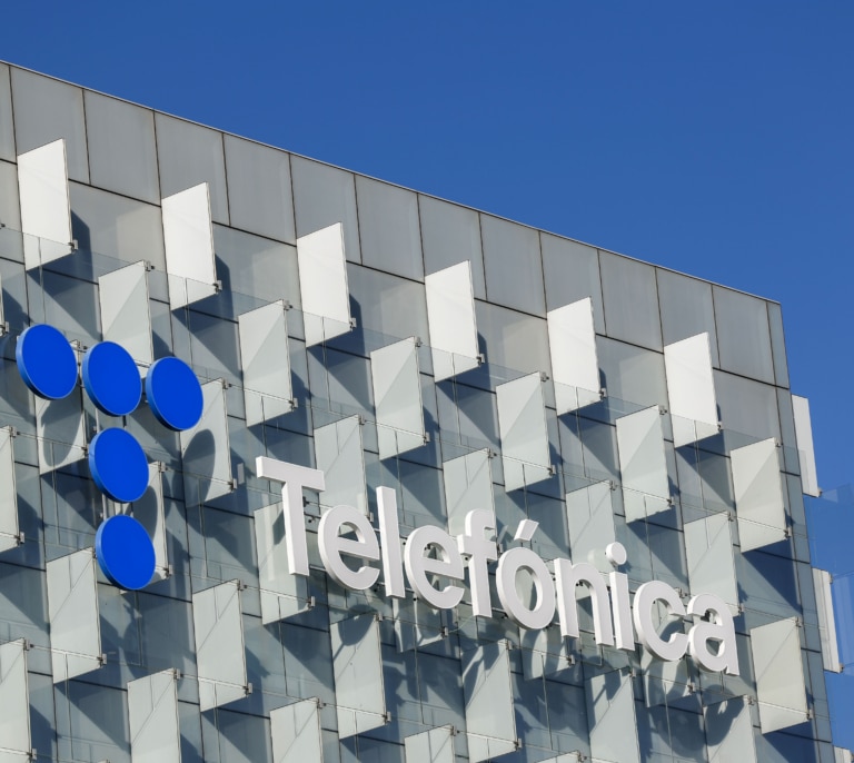 Telefónica y los sindicatos acercan posturas para llegar a un acuerdo con el ERE