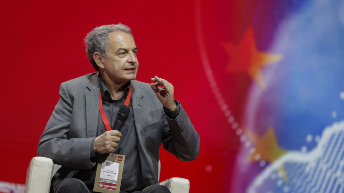 A CORUÑA, 19/01/2024.- El expresidente del Gobierno José Luis Rodríguez Zapatero durante la convención que los socialistas han celebrado hoy viernes en A Coruña. EFE/Cabalar.