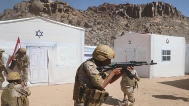 EEUU vuelve a designar terroristas a los hutíes mientras prosiguen los ataques en el mar Rojo