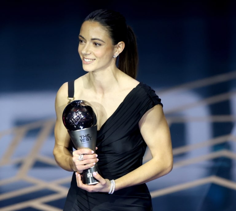 Aitana Bonmatí se corona con el premio The Best de la FIFA a la mejor jugadora del mundo