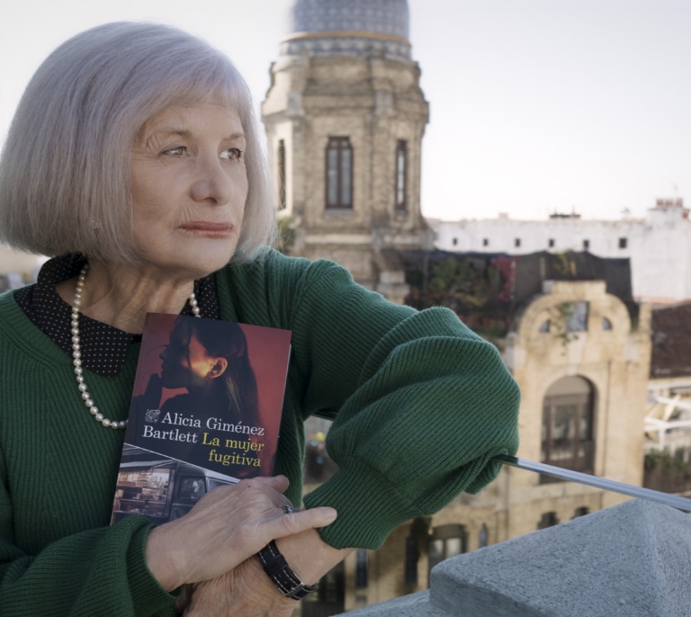 Alicia Giménez Bartlett: "Nunca releo mis libros porque me parece que todo es horrible"