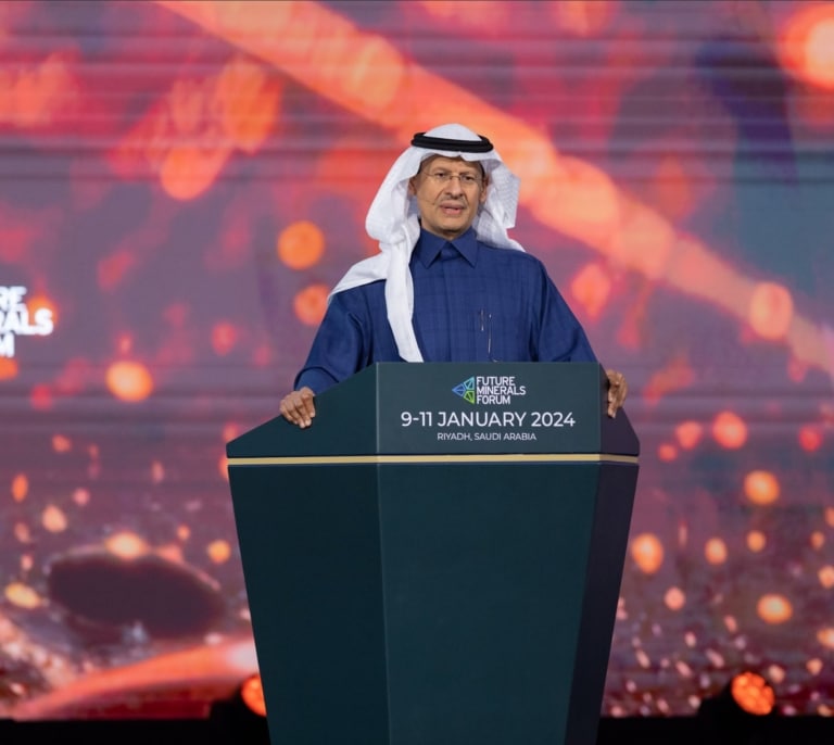 Arabia Saudí busca socios internacionales: “No tenemos todos los metales que necesitamos”