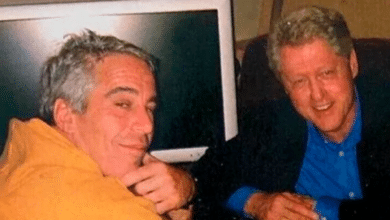 Desclasifican los documentos judiciales asociados a Jeffrey Epstein: "A Clinton le gustaban jóvenes"