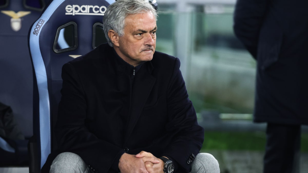 Jose Mourinho en uno de sus últimos partidos como entrenador de la AS Roma
