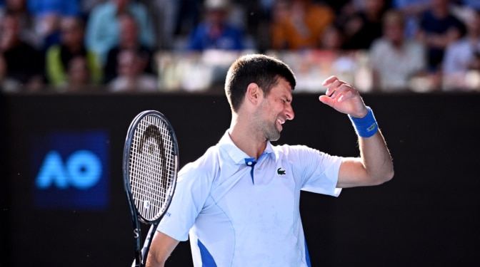 Djokovic cae ante Sinner en Melbourne