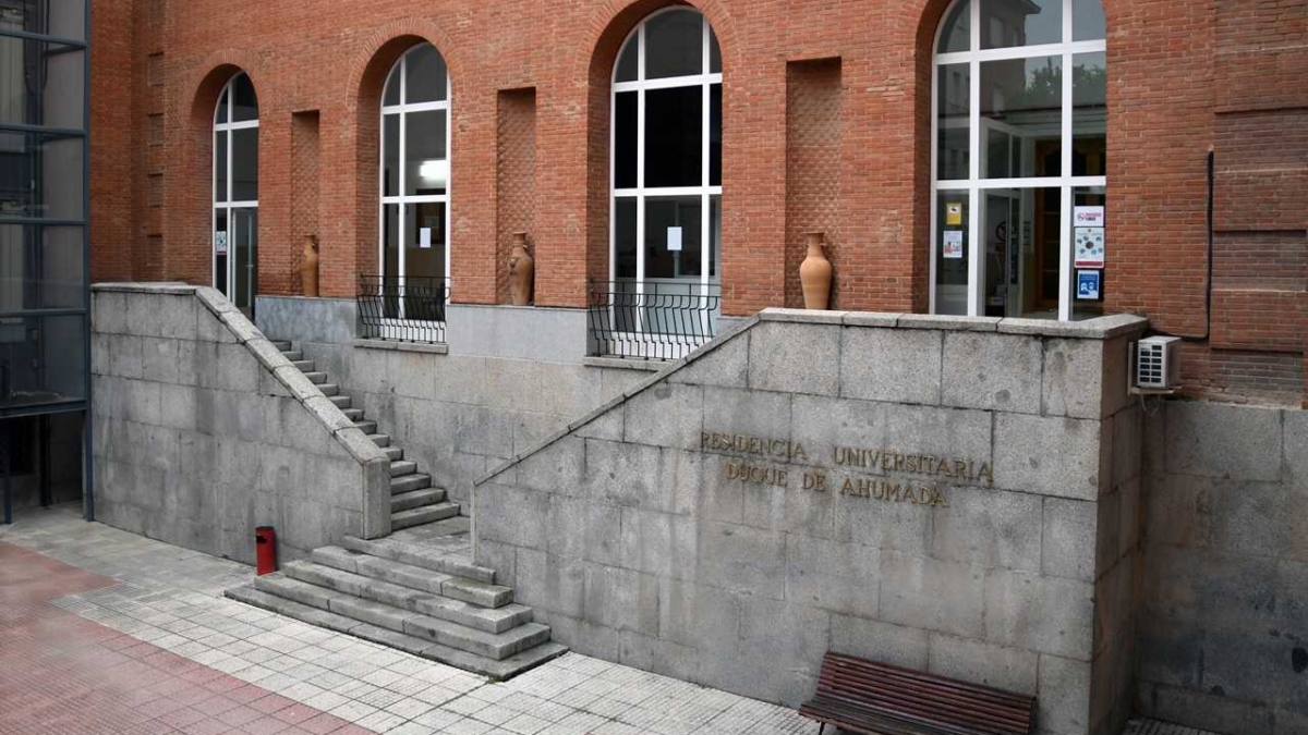 Residencia Universitaria Duque de Ahumada para hijos de Guardias Civiles, en Madrid.