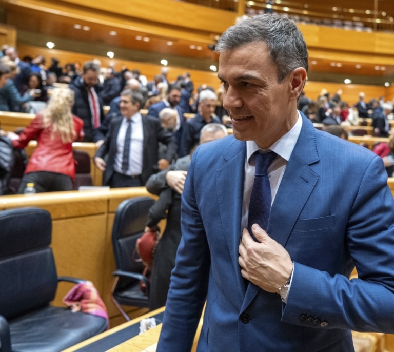 Pedro Sánchez carga contra el PP: "No ven más allá de su ombligo"