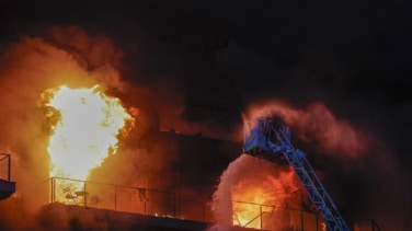 El pavoroso rescate del incendio de Valencia: "Hay gente gritando en los balcones"