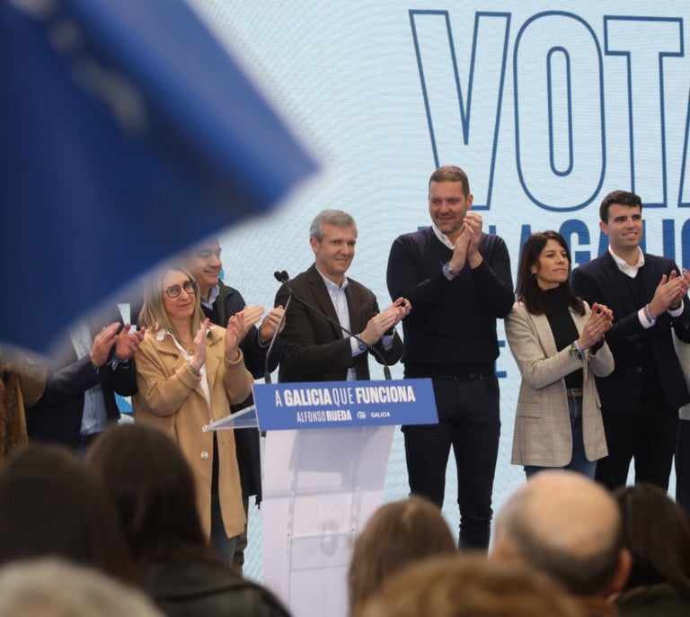 Rueda retiene la absoluta en las encuestas de Galicia y el BNG dobla en votos al PSdeG