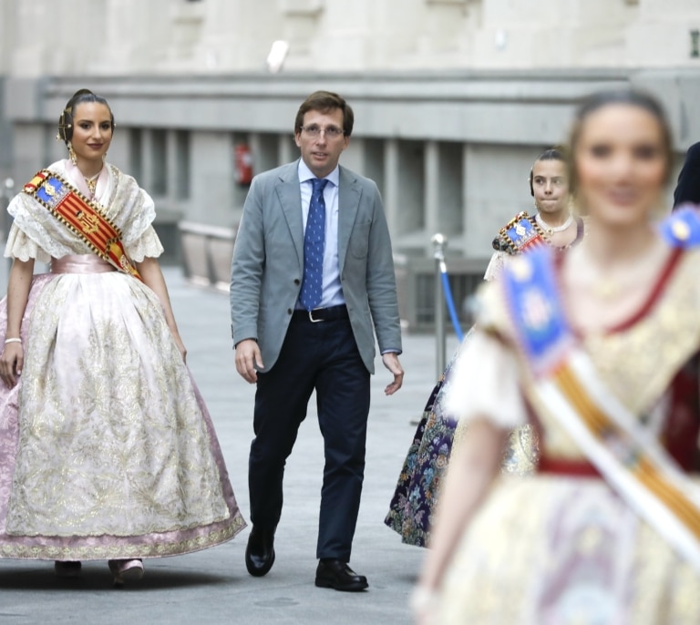 Almeida no irá a la mascletá de Madrid en señal de duelo por la muerte de las dos mujeres en el incendio de una residencia