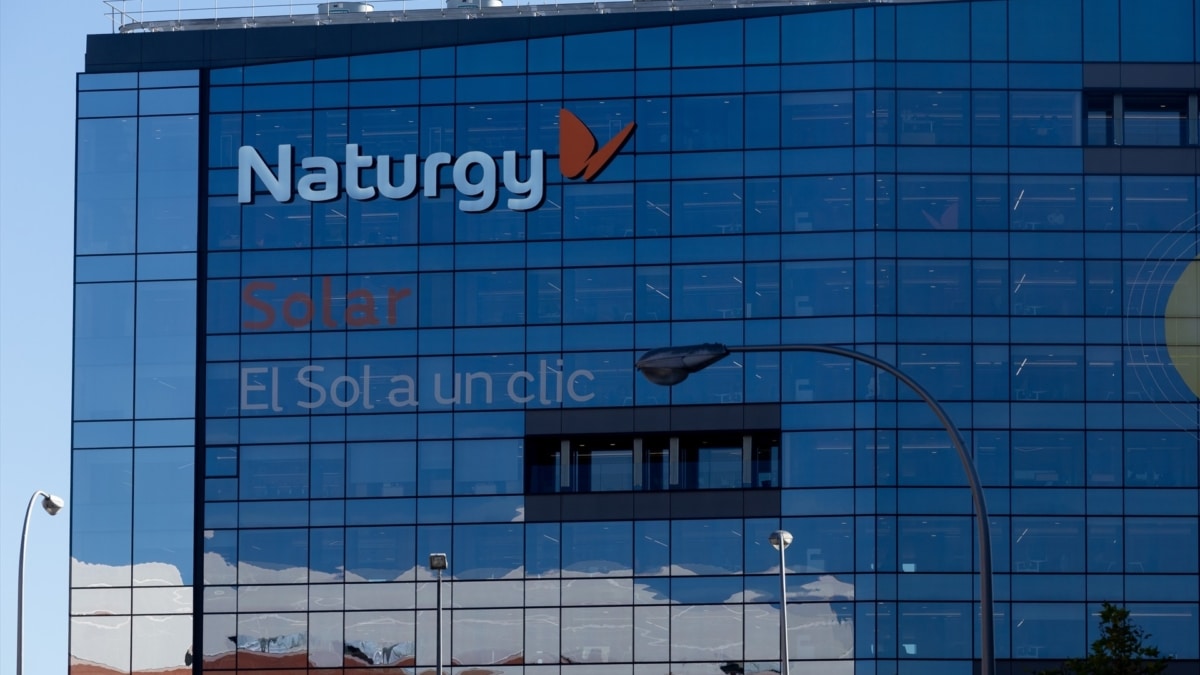 Fachada de la sede de Naturgy en Madrid