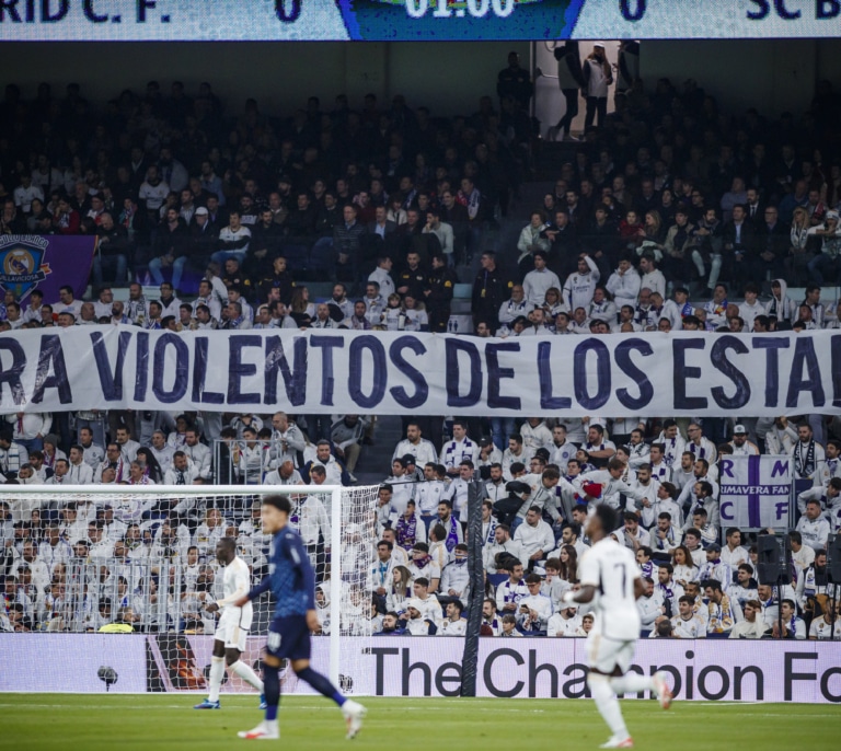 Nueva purga en la 'Grada Fans' tras la pelea en el derbi: el Real Madrid expulsa a otros cabecillas de la animación