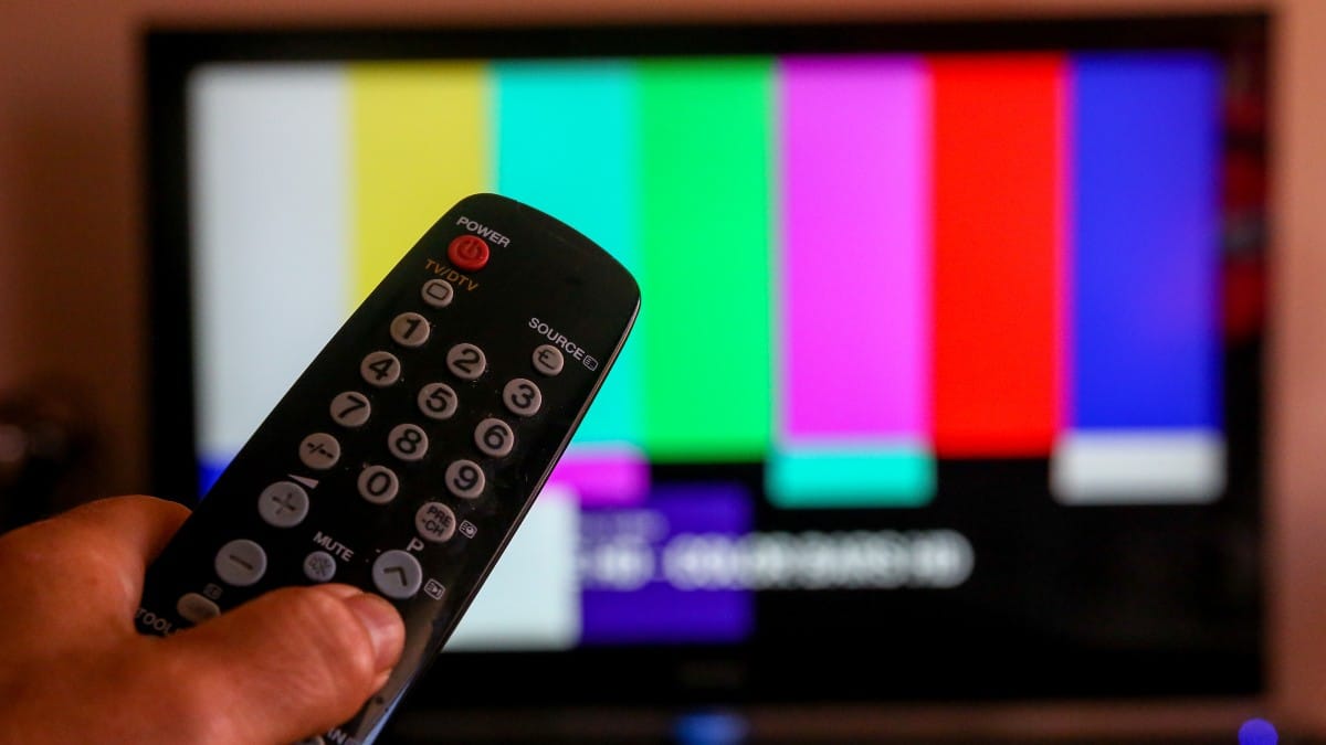 Cómo resintonizar los canales en un televisor con Android TV tras el apagón  de la TDT