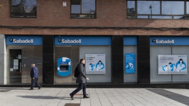 Banco Sabadell se adelanta al recorte de oficinas de BBVA y cierra 62 en un año