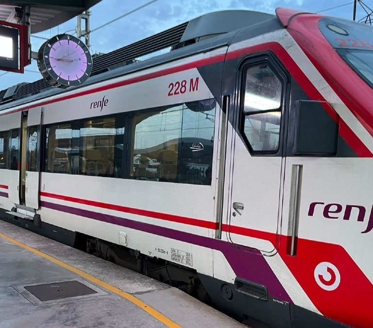 Huelga Renfe: ¿Qué puedo hacer si mi tren está afectado por la huelga? 