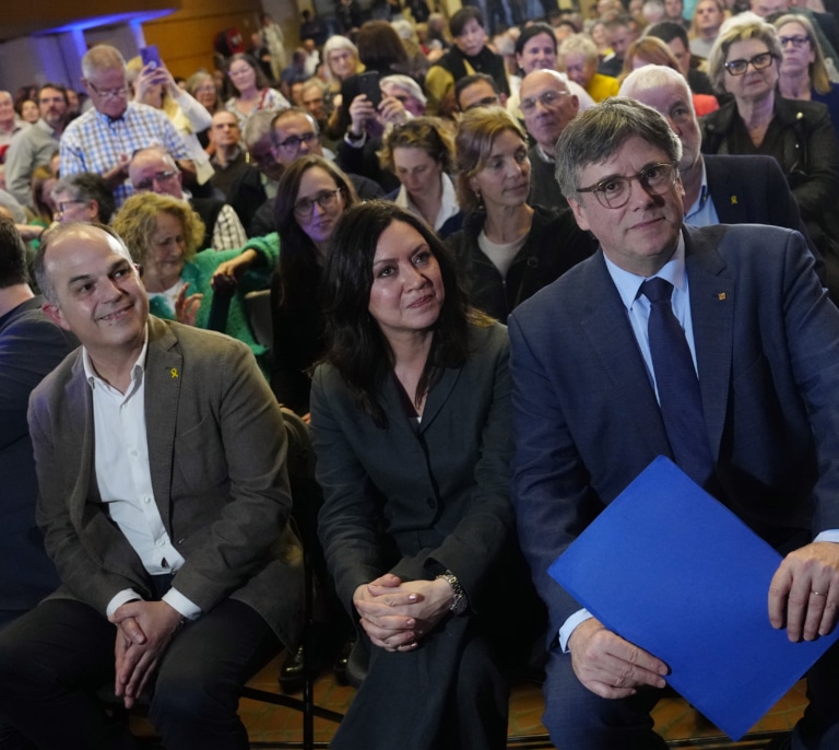 El PSOE también suspende las reuniones con Junts y el mediador por el anticipo electoral