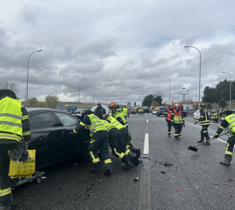 Accidente en cadena con unos 30 vehículos implicados en Madrid