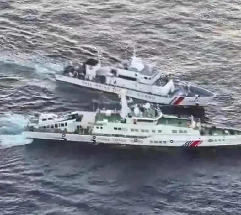 La colisión entre dos barcos de China y Filipinas eleva la tensión en el mar del Sur