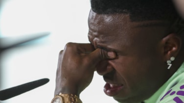 Vinícius rompe a llorar harto del racismo: "Cada vez tengo menos voluntad de jugar"