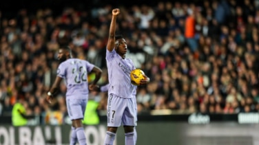 Vinícius se regodea en Mestalla (2-2): goles, provocaciones y lluvia de insultos con polémica incluida