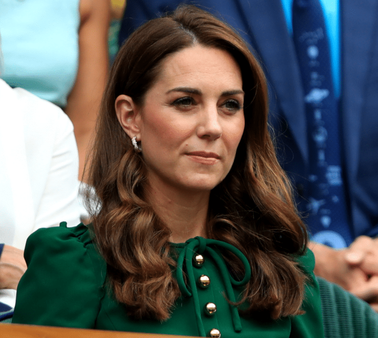 La primera imagen de Kate Middleton tras su operación: ¿estrategia o robado?