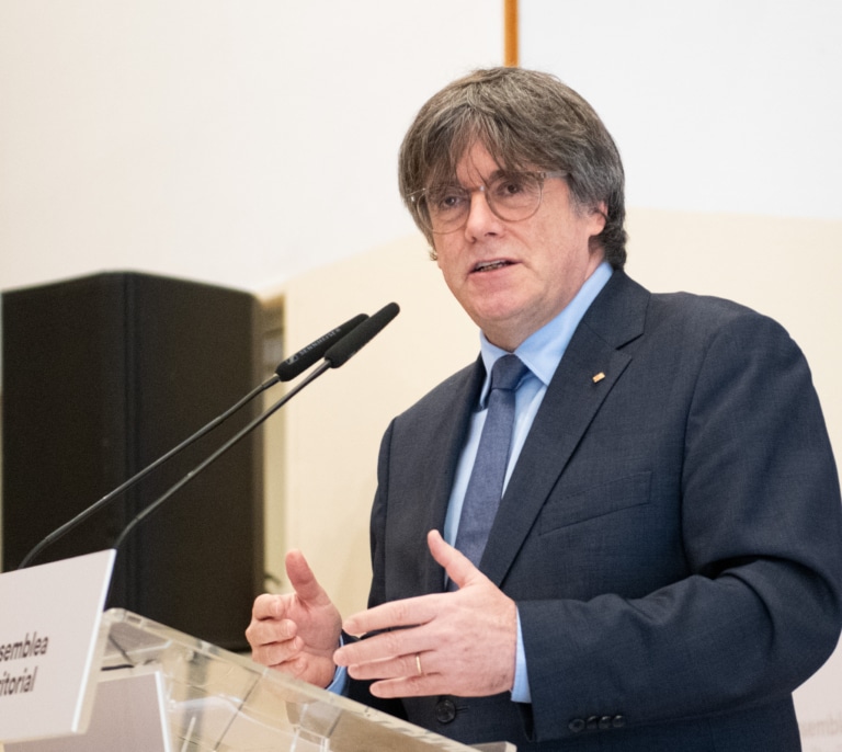 Puigdemont: "Estaré en el Parlament en la investidura del próximo president"